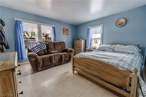 Tiny photo for 16350 Nauvoo Road, Middlefield, OH 44062 (MLS # 5190198)