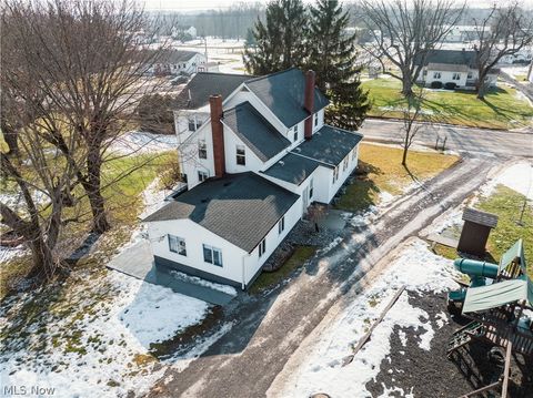 Tiny photo for 16350 Nauvoo Road, Middlefield, OH 44062 (MLS # 5190198)