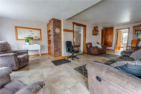 Tiny photo for 16350 Nauvoo Road, Middlefield, OH 44062 (MLS # 5190198)