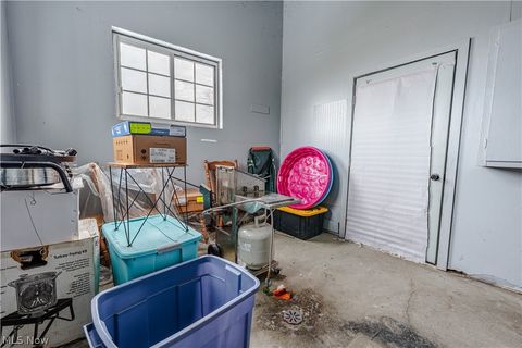 Tiny photo for 16350 Nauvoo Road, Middlefield, OH 44062 (MLS # 5190198)