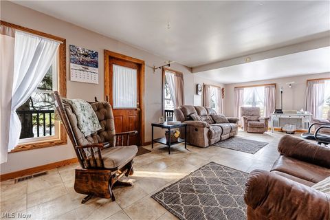 Tiny photo for 16350 Nauvoo Road, Middlefield, OH 44062 (MLS # 5190198)