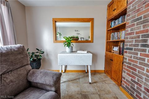 Tiny photo for 16350 Nauvoo Road, Middlefield, OH 44062 (MLS # 5190198)