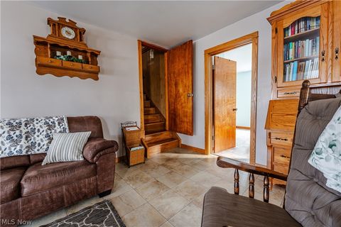 Tiny photo for 16350 Nauvoo Road, Middlefield, OH 44062 (MLS # 5190198)