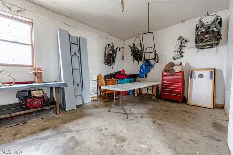 Tiny photo for 16350 Nauvoo Road, Middlefield, OH 44062 (MLS # 5190198)