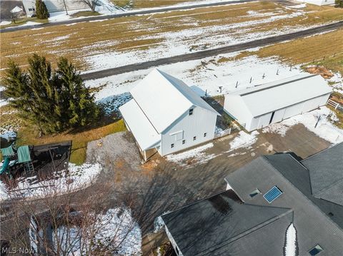 Tiny photo for 16350 Nauvoo Road, Middlefield, OH 44062 (MLS # 5190198)