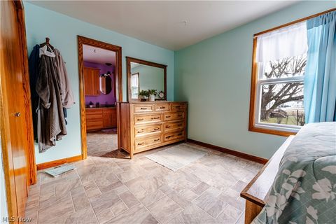 Tiny photo for 16350 Nauvoo Road, Middlefield, OH 44062 (MLS # 5190198)