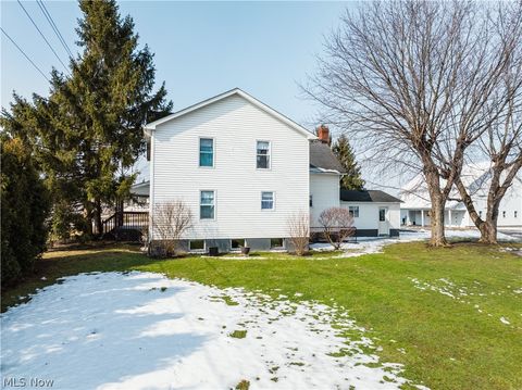 Tiny photo for 16350 Nauvoo Road, Middlefield, OH 44062 (MLS # 5190198)