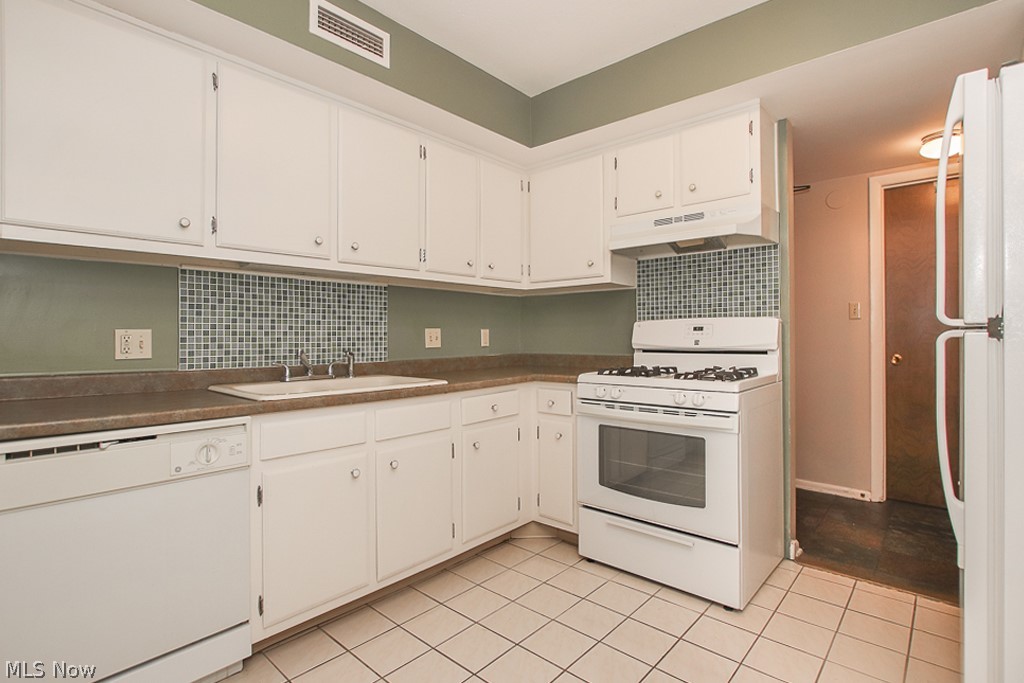 Oak Knolls Condo - Residential