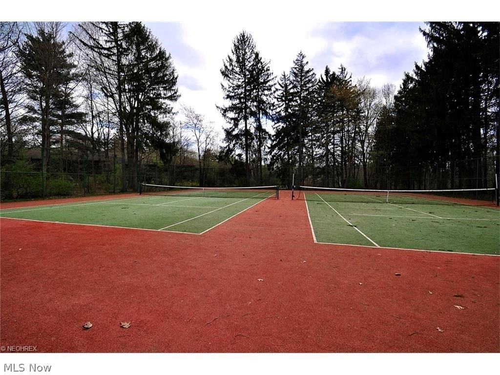 Oak Knolls Condo - Residential