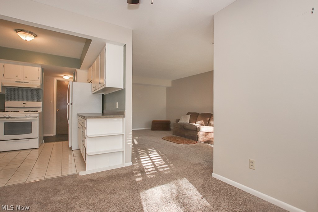Oak Knolls Condo - Residential