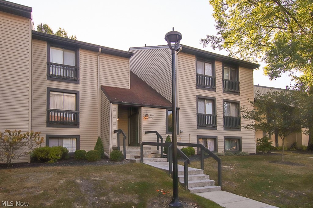 Oak Knolls Condo - Residential