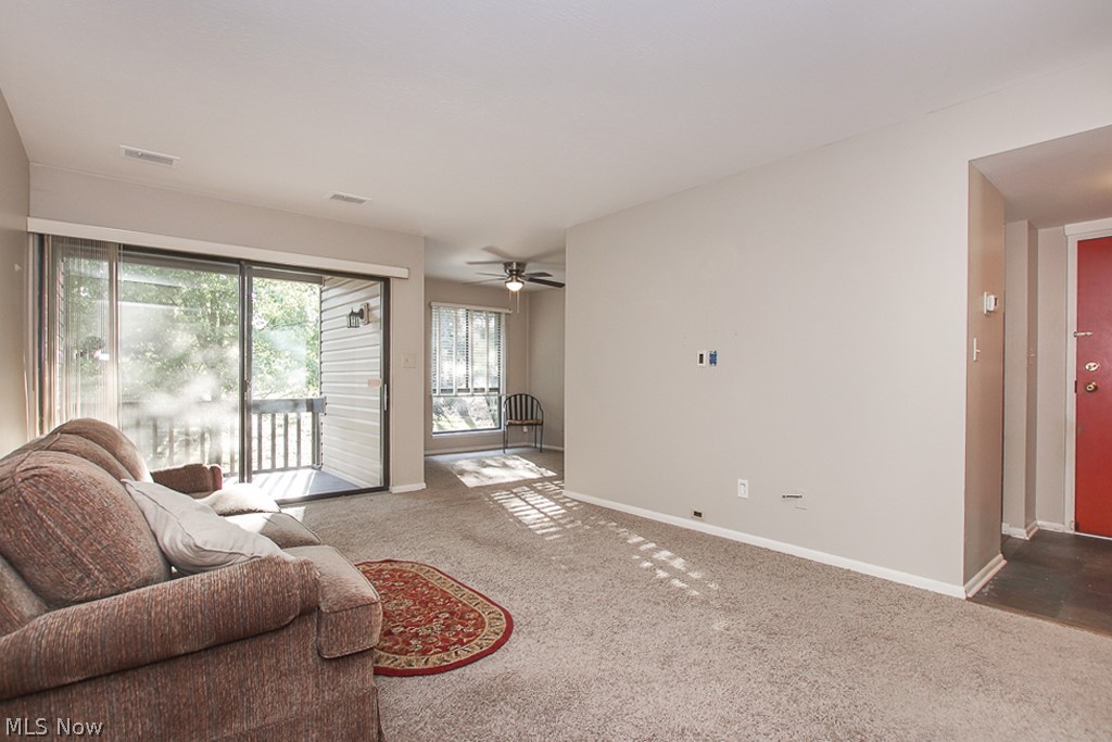 Oak Knolls Condo - Residential