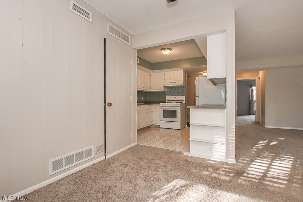 Oak Knolls Condo - Residential