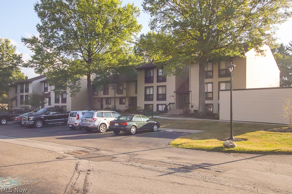 Oak Knolls Condo - Residential