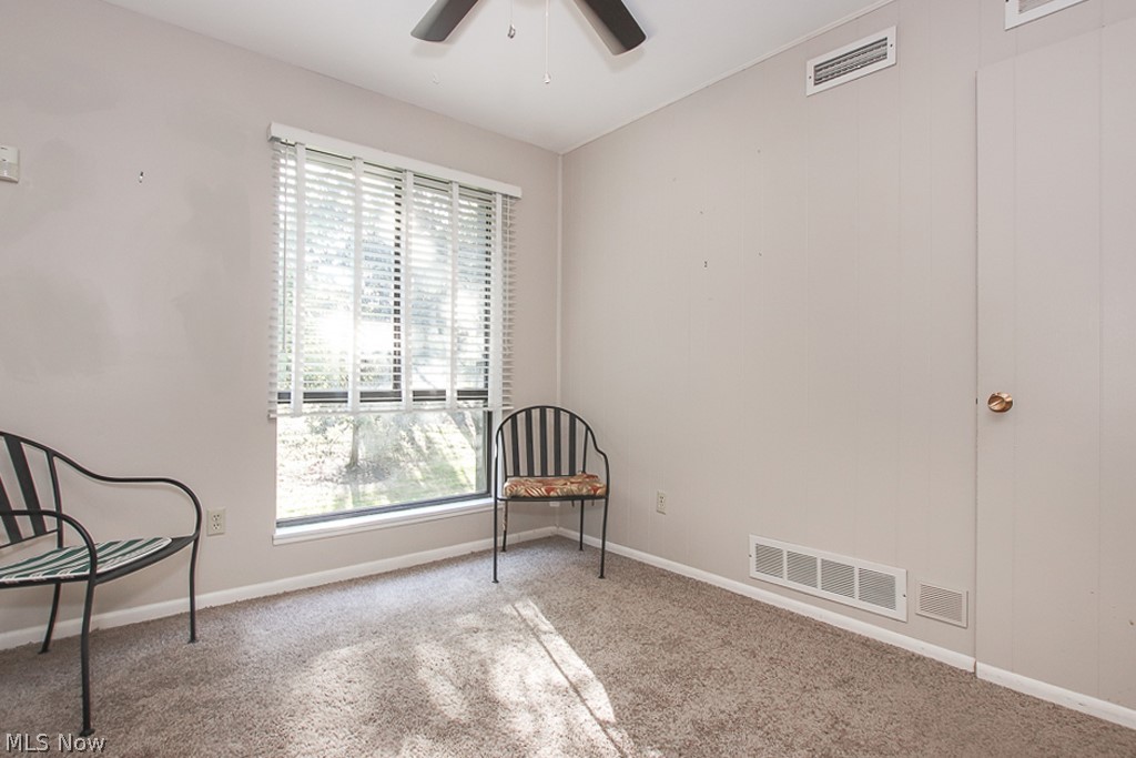 Oak Knolls Condo - Residential