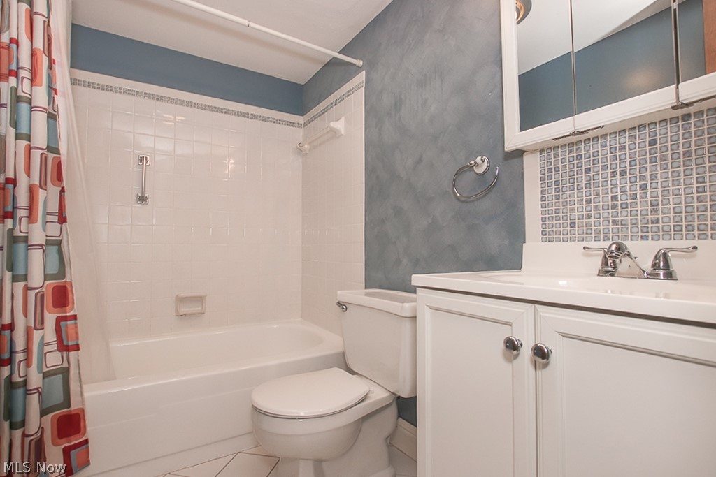 Oak Knolls Condo - Residential