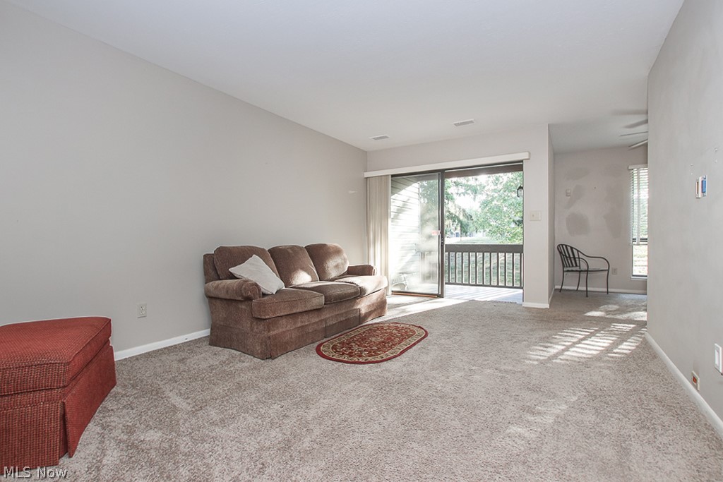 Oak Knolls Condo - Residential