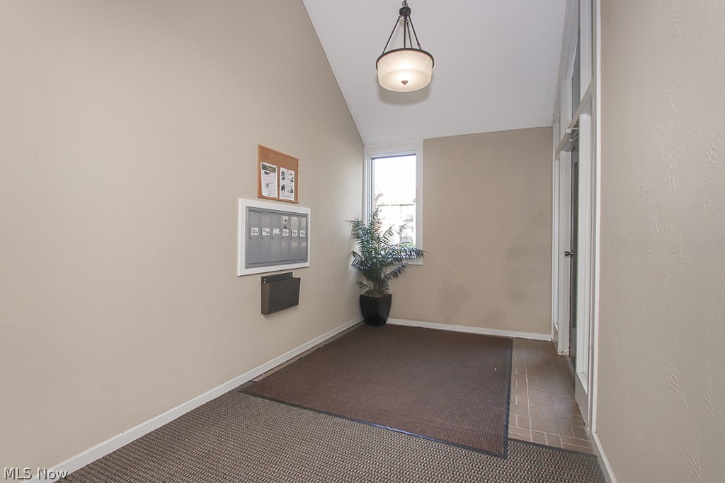 Oak Knolls Condo - Residential