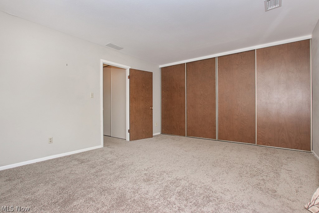 Oak Knolls Condo - Residential