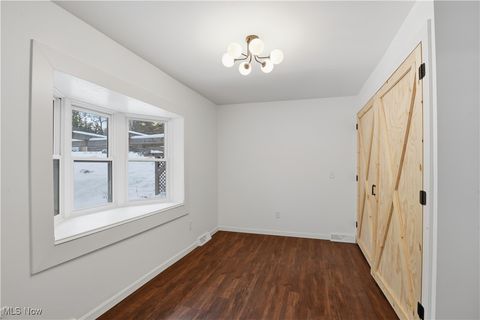 Tiny photo for 1549 W Sprague Road, Broadview Heights, OH 44147 (MLS # 5179807)