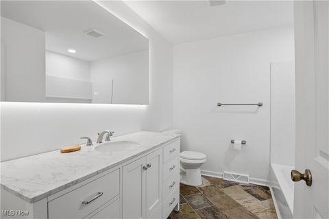 Tiny photo for 1549 W Sprague Road, Broadview Heights, OH 44147 (MLS # 5179807)