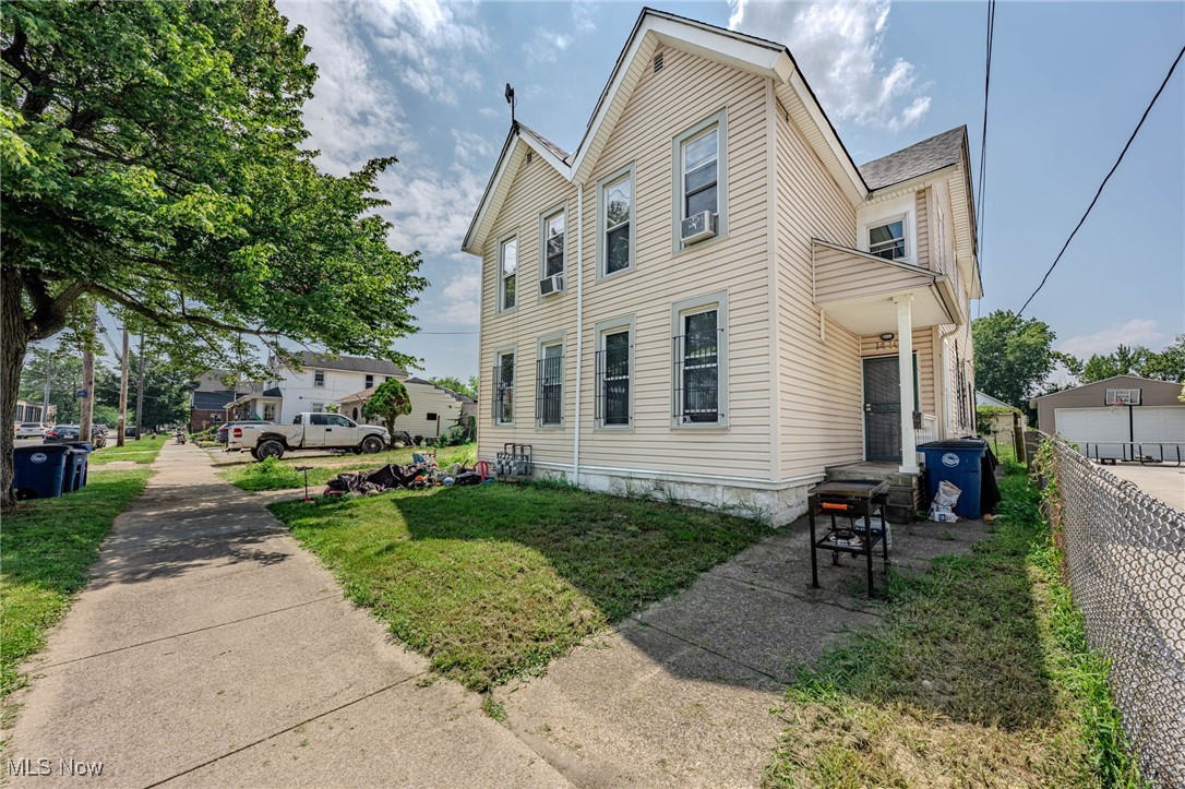 1410 E 45th Street