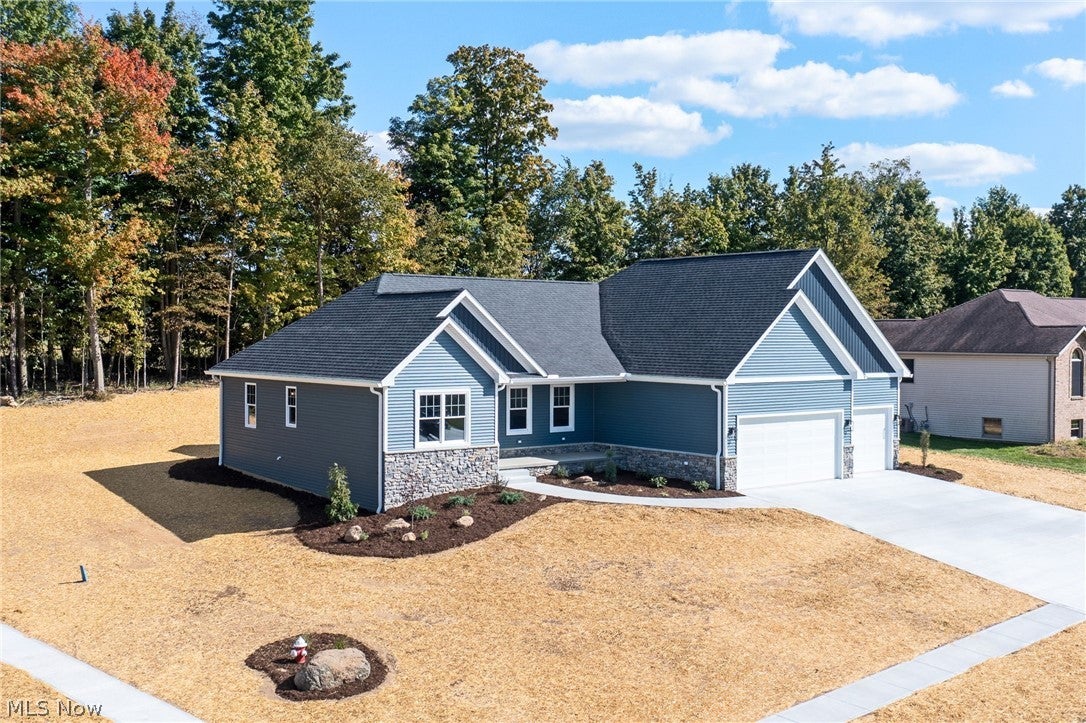2745 Hickory Court