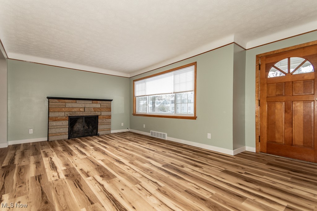 City/Willoughby 13 - Residential