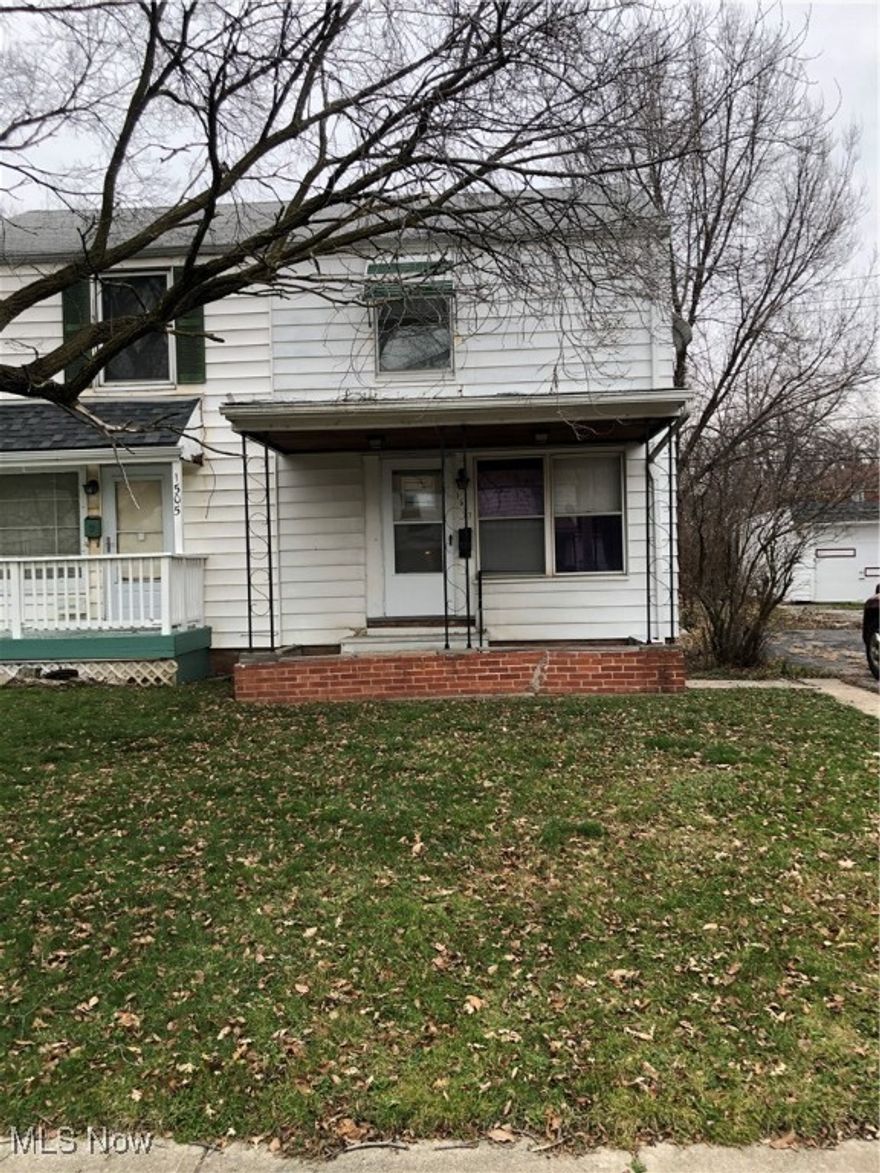 Calling all investors!! Take a look at this beautiful house in the heart of Euclid!! This property boasts three bedrooms, one bathroom, a host of fetching features, and a reliable tenant paying $1,050 on a month-to-month lease! Snatch it up today!!