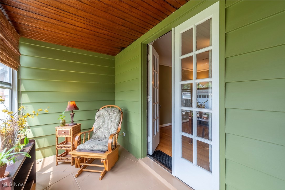 Cleveland, Ohio 44111, United States, 3 Bedrooms Bedrooms, ,1 BathroomBathrooms,Residential,Pending,154665