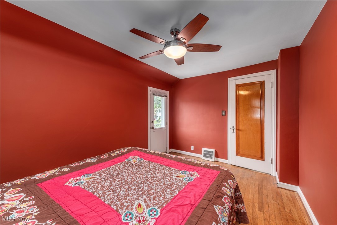 Cleveland, Ohio 44111, United States, 3 Bedrooms Bedrooms, ,1 BathroomBathrooms,Residential,Pending,154665