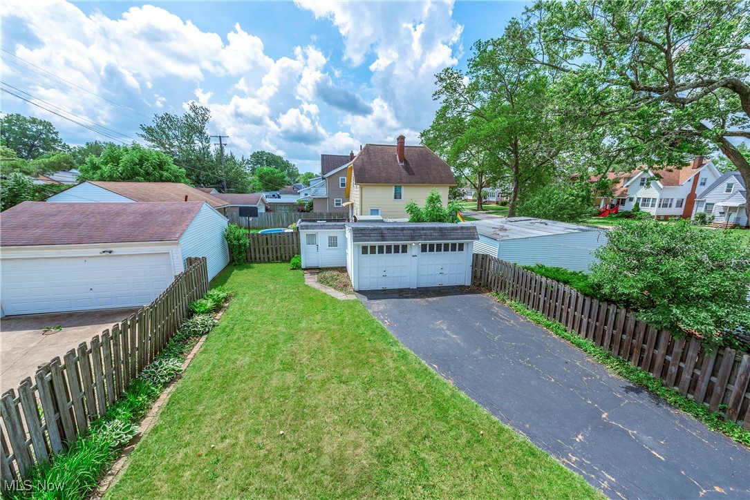 Cleveland, Ohio 44111, United States, 3 Bedrooms Bedrooms, ,1 BathroomBathrooms,Residential,Pending,154665