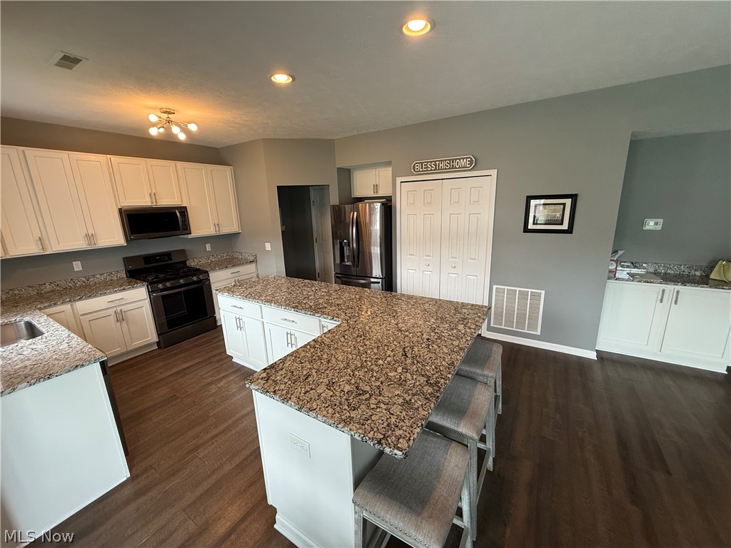 205 S Settlers Lane