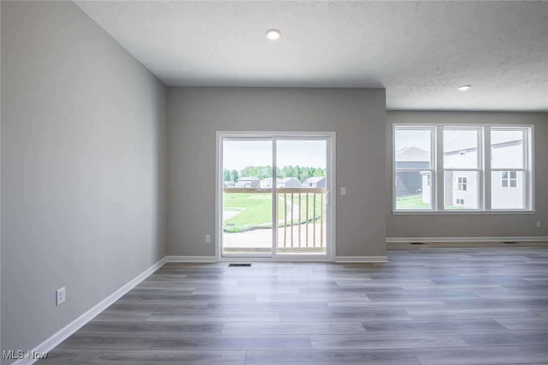 3794 Golden Wood Way, Green, Ohio image 4