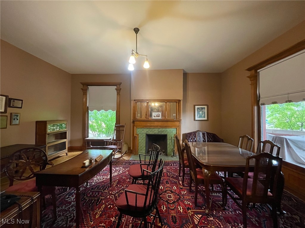 City/Canton - Commercial Sale