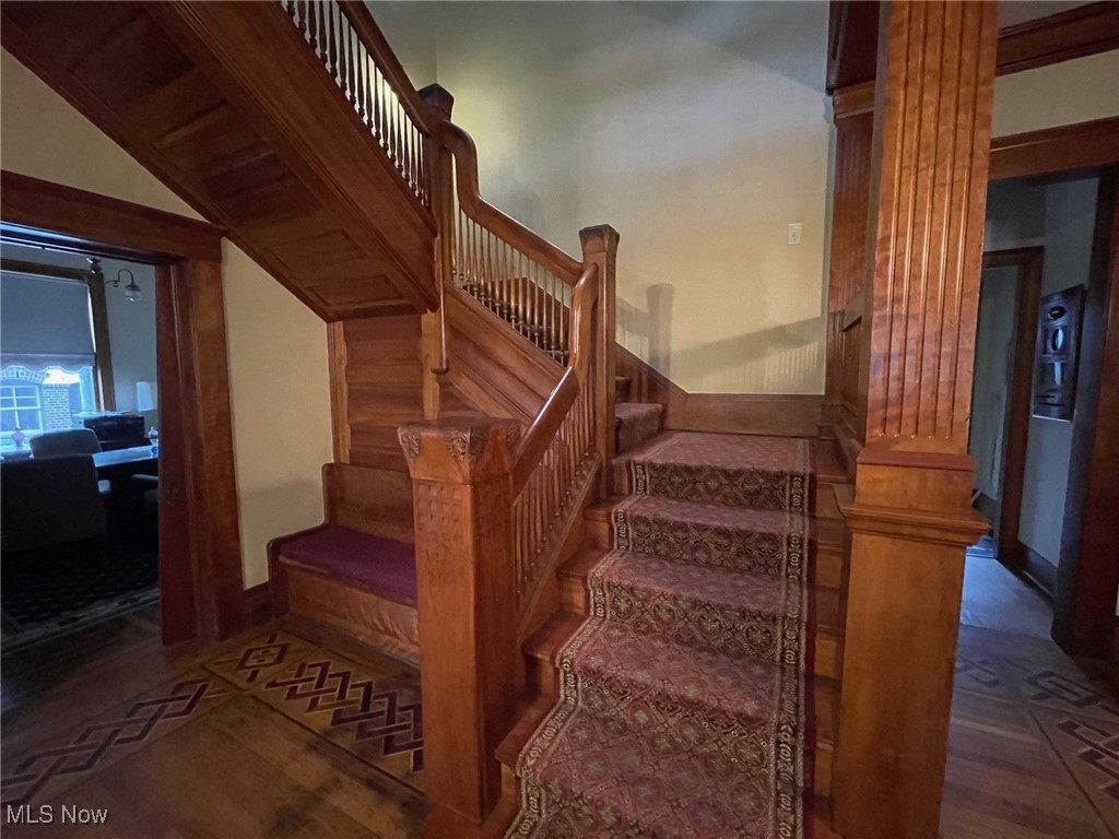 City/Canton - Commercial Sale