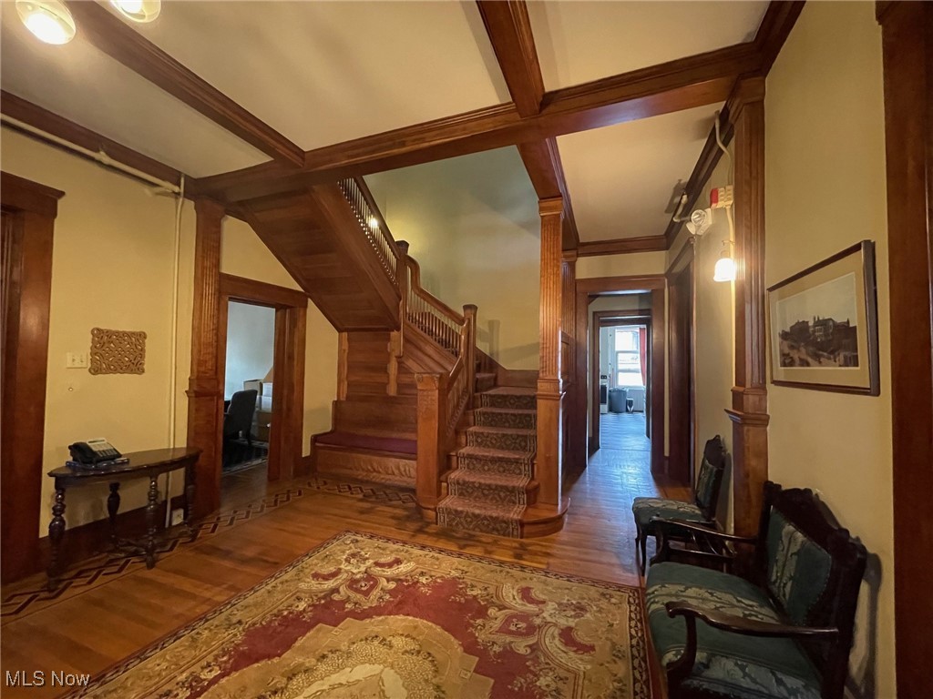 City/Canton - Commercial Sale