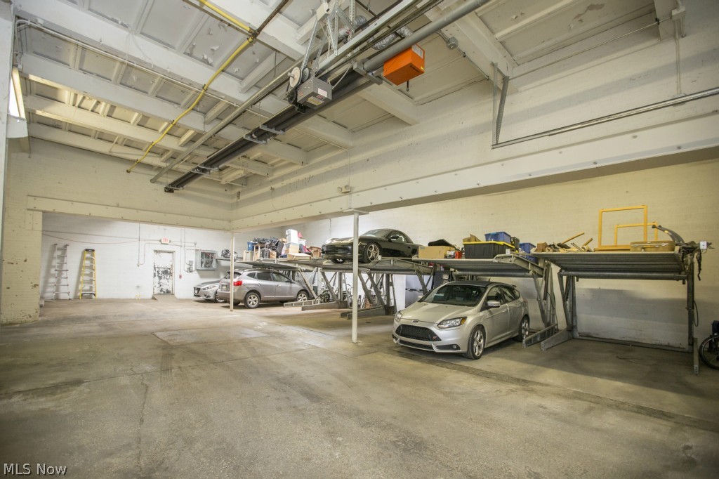 J H Webster Assignee & Mabel W - Residential