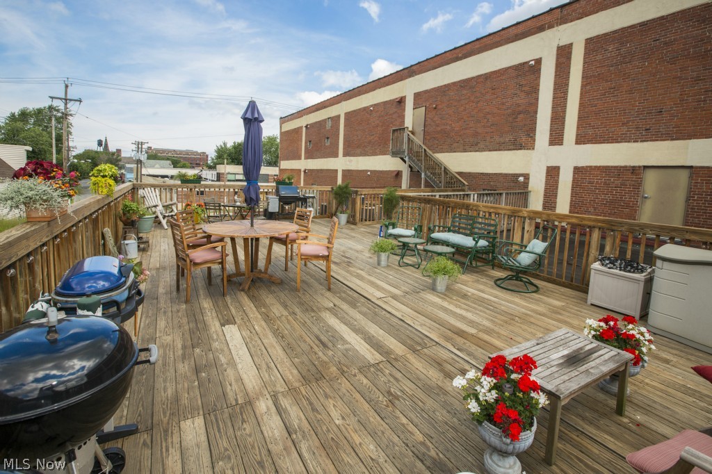 J H Webster Assignee & Mabel W - Residential