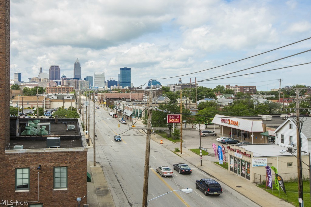 J H Webster Assignee & Mabel W - Residential