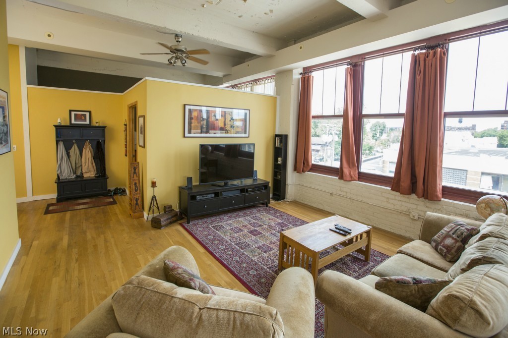 J H Webster Assignee & Mabel W - Residential