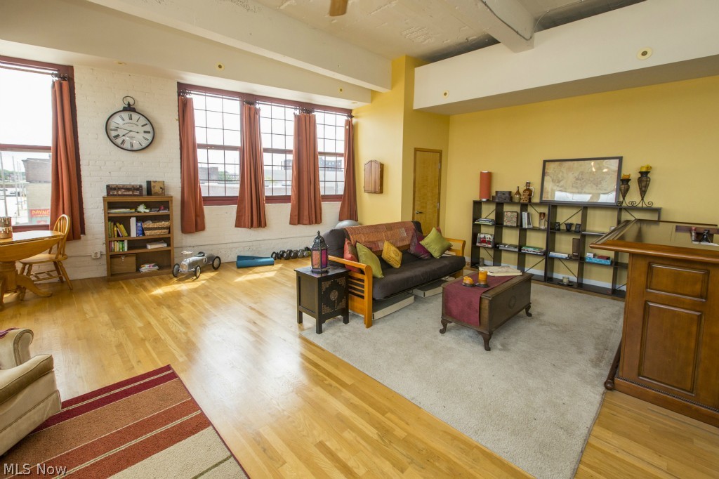 J H Webster Assignee & Mabel W - Residential