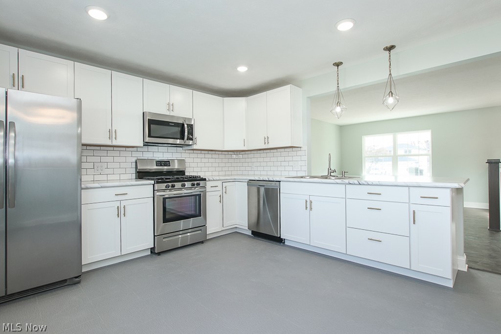 Cresthaven 05 - Residential