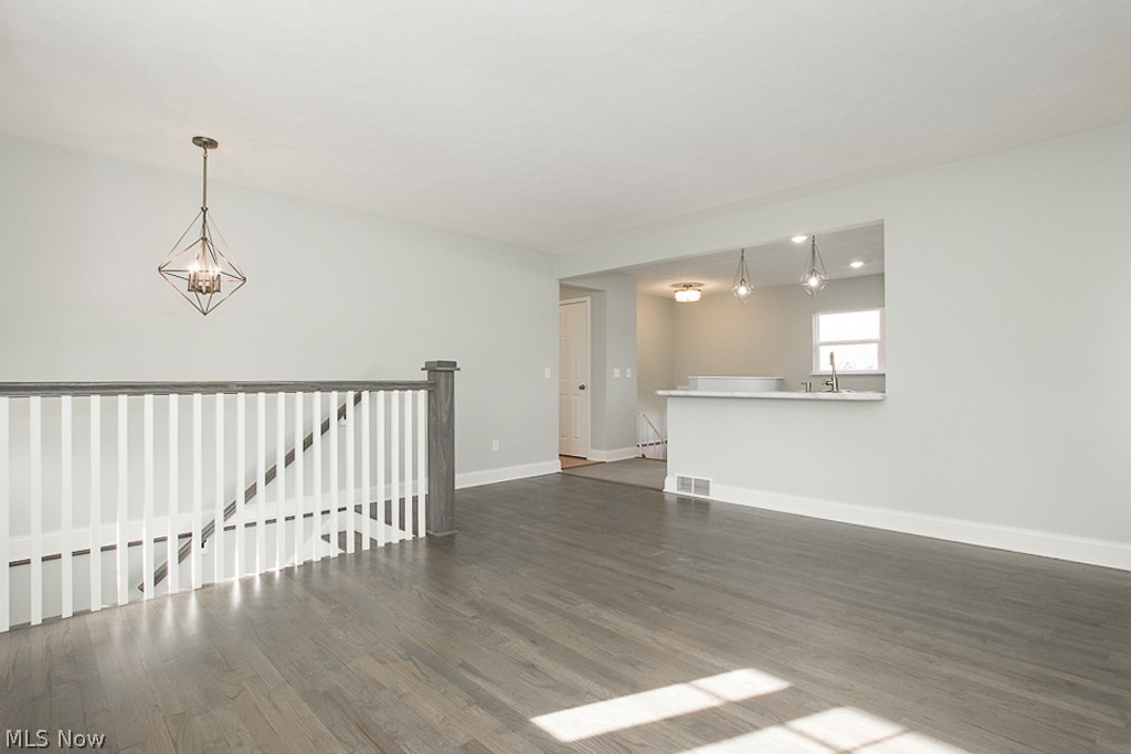 Cresthaven 05 - Residential