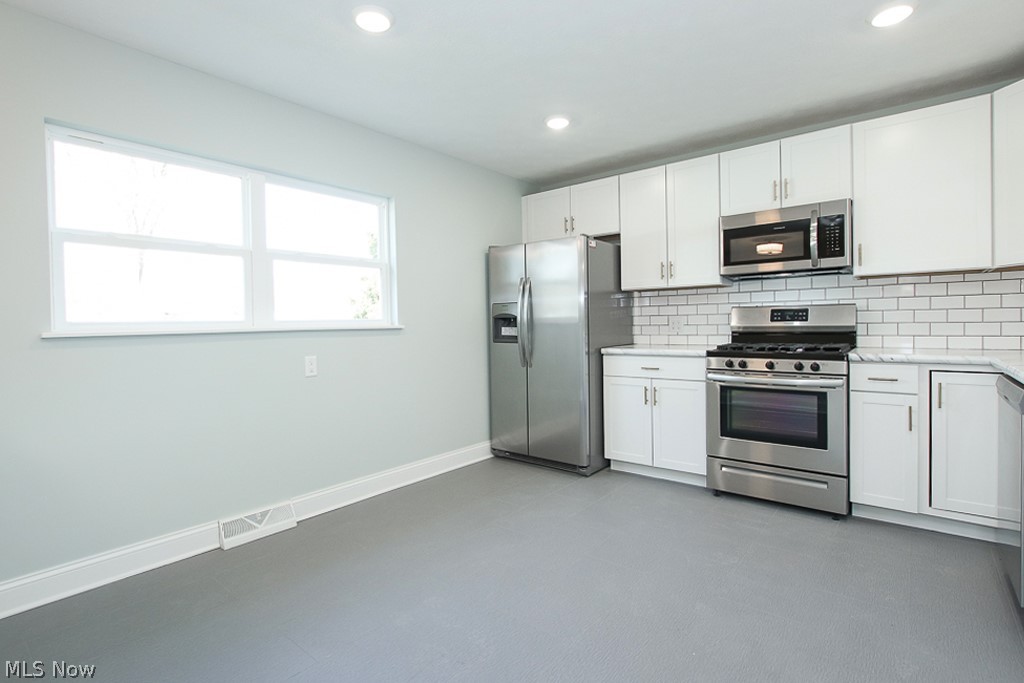 Cresthaven 05 - Residential