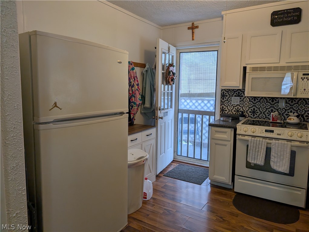 Glen #6 - Residential