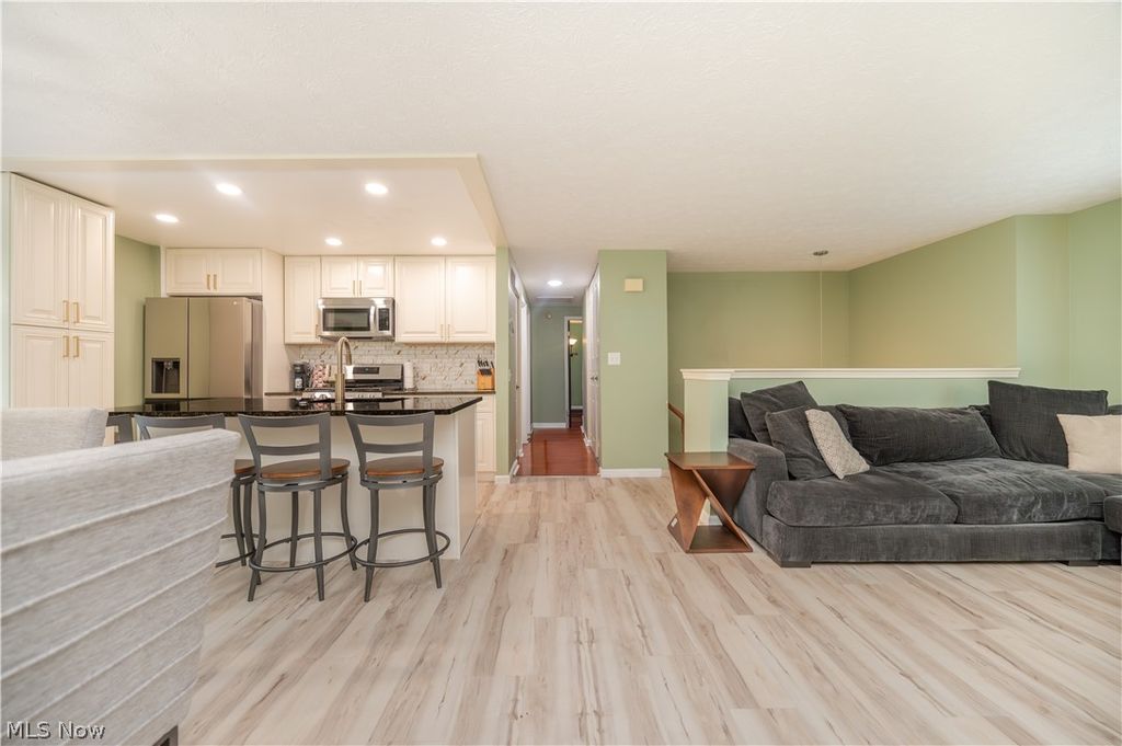 Photo of 1431 Raccoon DR NE, Howland, OH 44484 (MLS # 5211930)