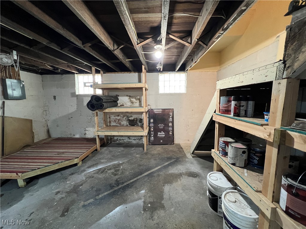 1433 Laffer Avenue, Akron, Ohio image 44