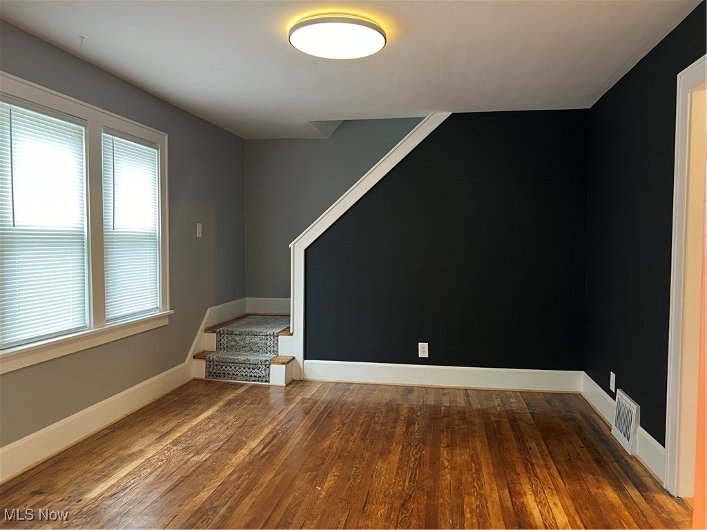 1433 Laffer Avenue, Akron, Ohio image 12