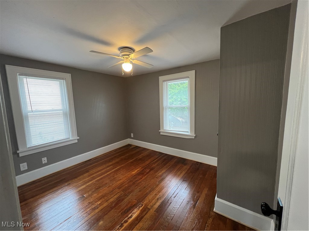 1433 Laffer Avenue, Akron, Ohio image 25